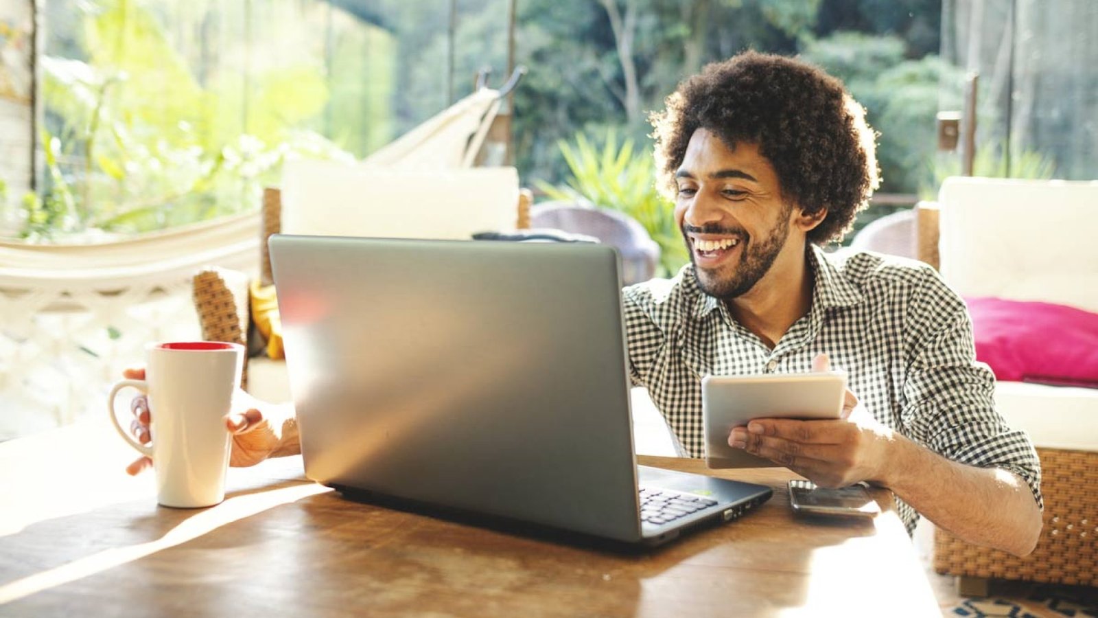 Understanding Taxes for US Citizens Working Remotely for Canadian Companies